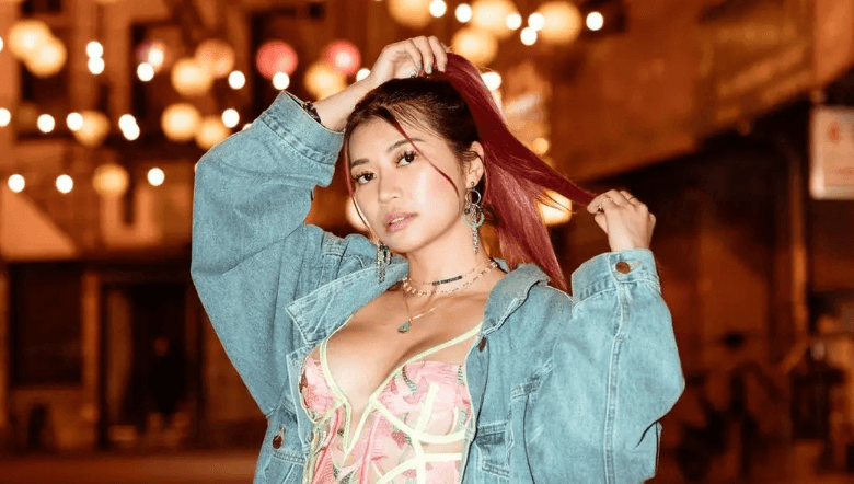 Rosie Nguyen Fanhouse