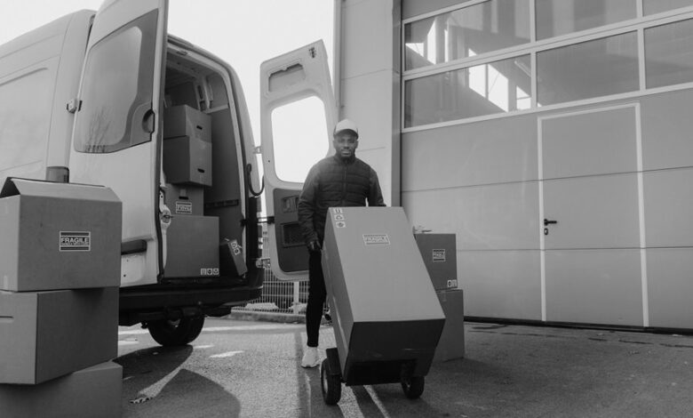 customer service tracking number