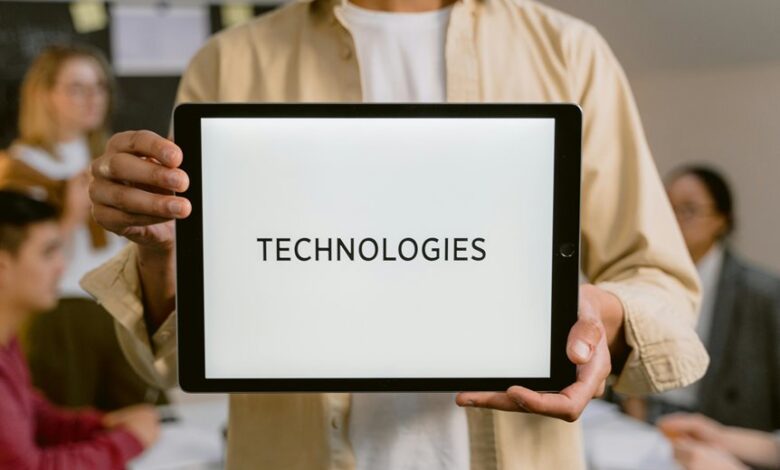 corporate leadership contact numbers