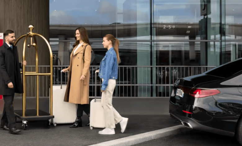 Ride Paris Safely with 24/7 Taxi Booking